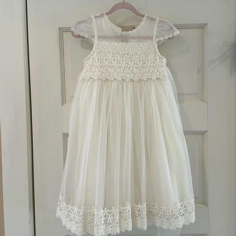 Princess Daliana size 4 flower ivory tulle dress